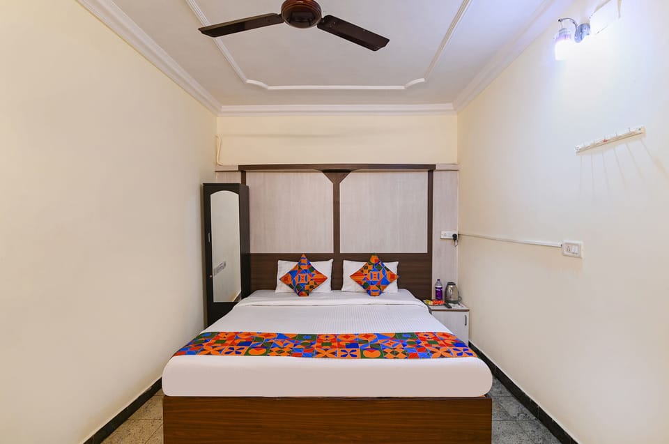 Egyptian cotton sheets, premium bedding, in-room safe, free WiFi