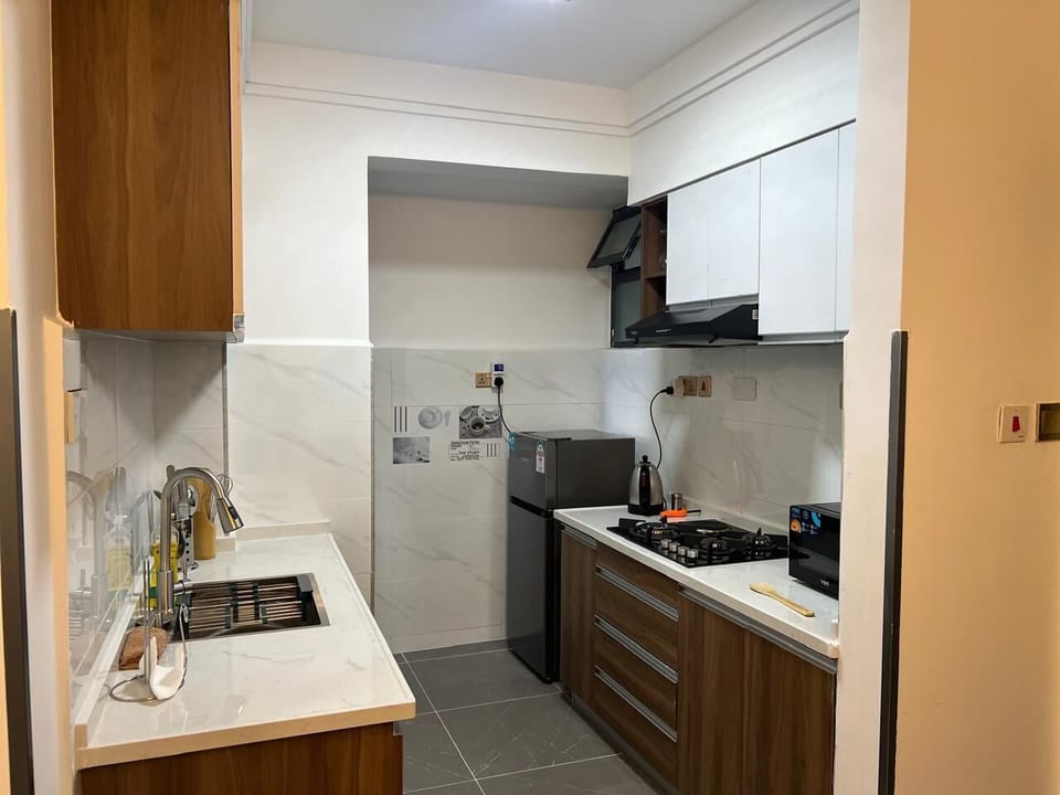 Apartment, 1 Bedroom | Private kitchenette | Cookware/dishes/utensils