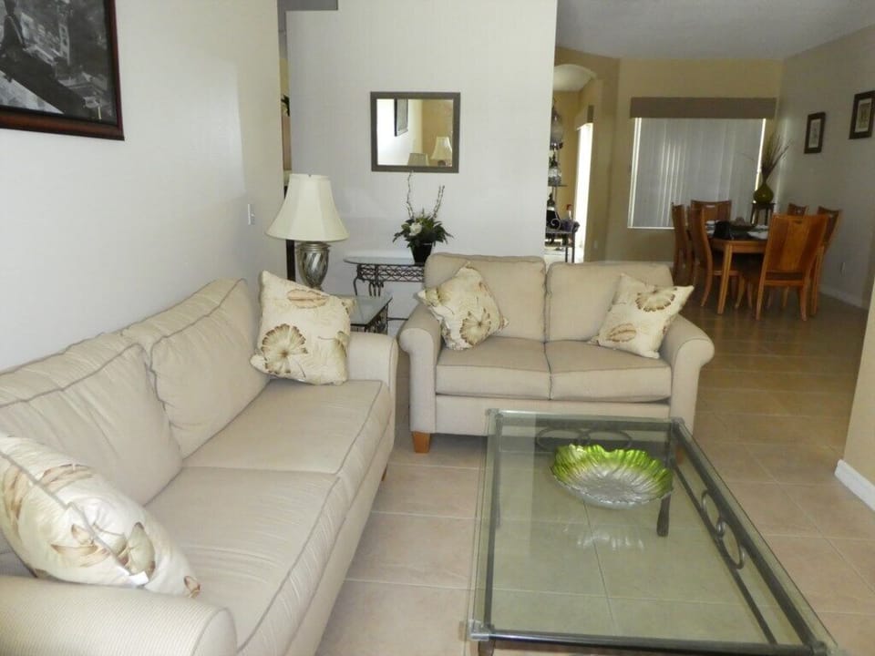 House, Multiple Beds, Pool Access, Pool View (Hampton Lakes Villa) | Living area | 42-inch flat-screen TV with digital channels