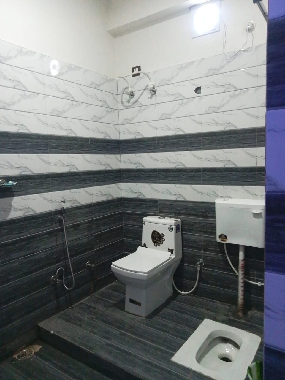 Shower, towels