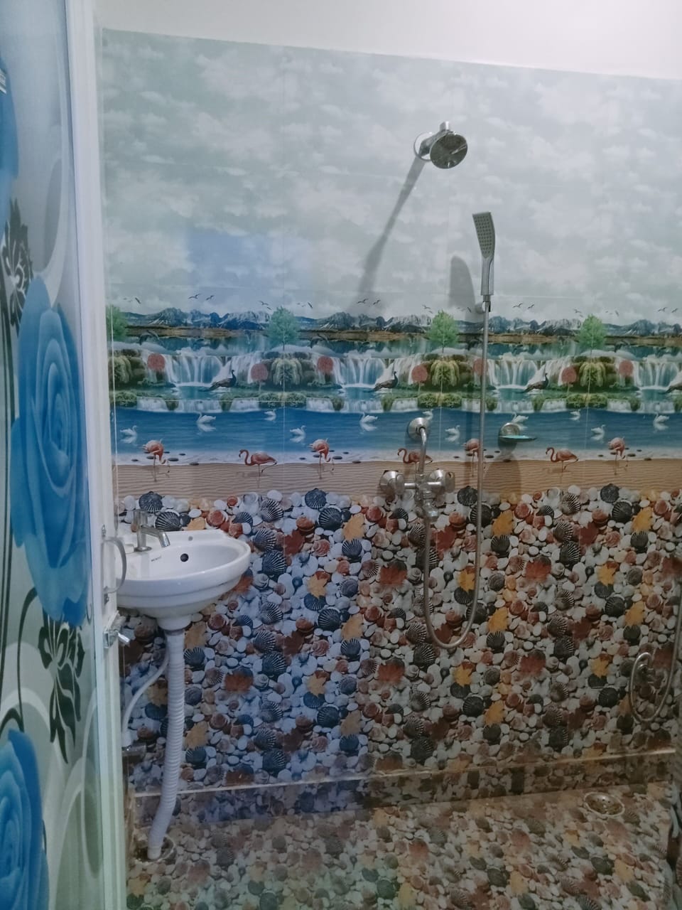 Shower, towels
