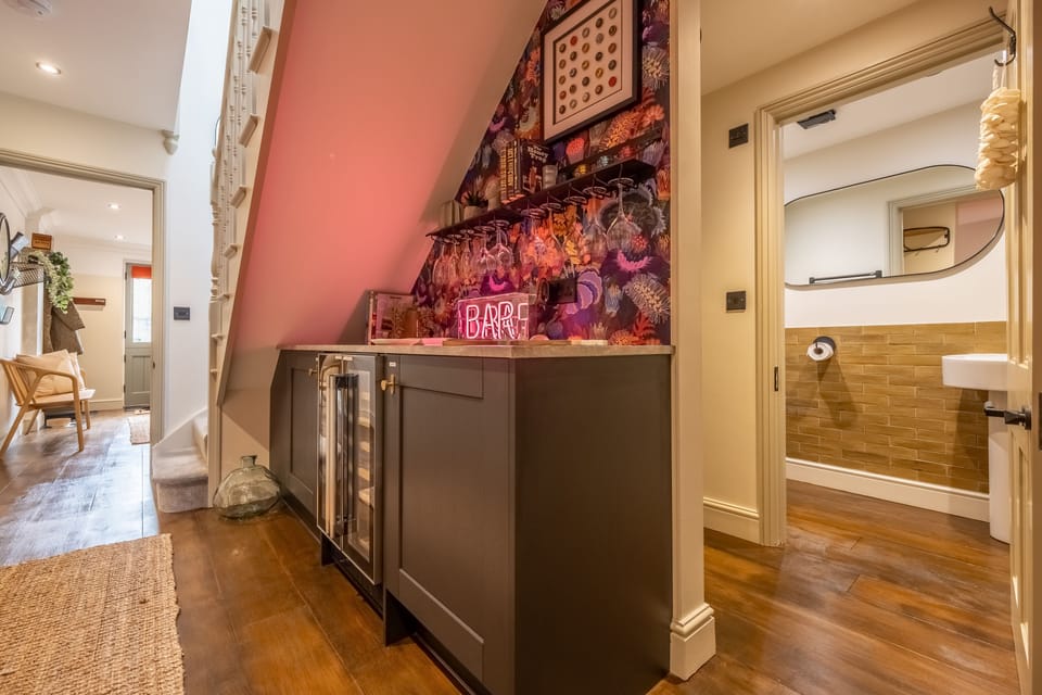 Ground floor: View towards the downstairs WC and utility room
