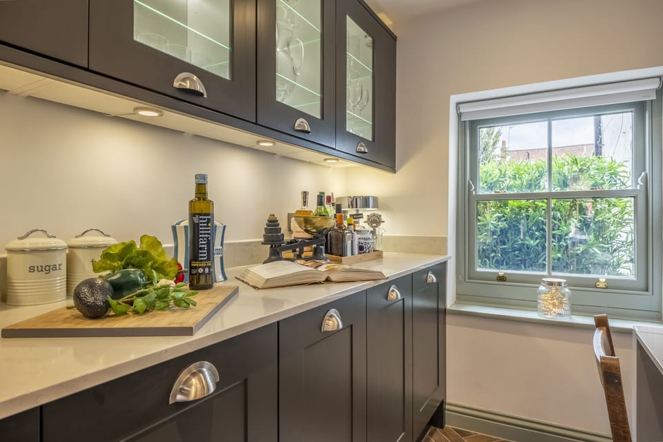 Ground floor:  Preparing something for supper?