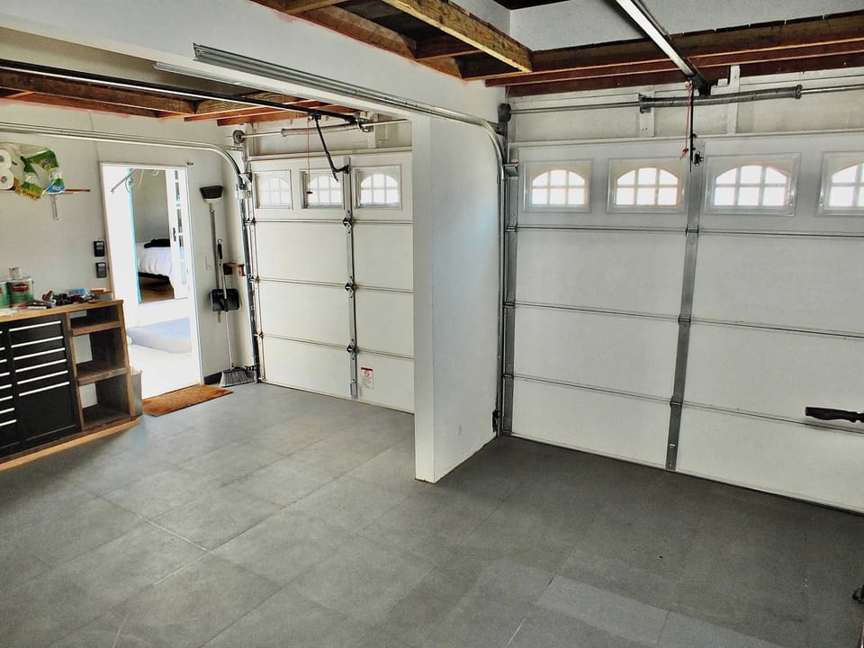 House, Multiple Beds, Patio, Garden View (Belmont Shore Beach House) | Interior