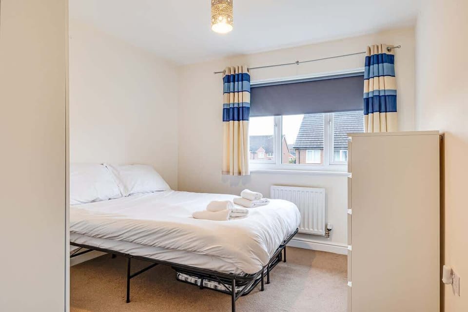 Second bedroom - double bed