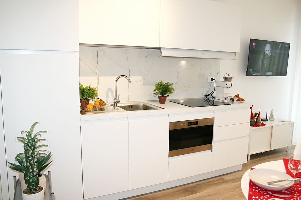 Cucina attrezzata.