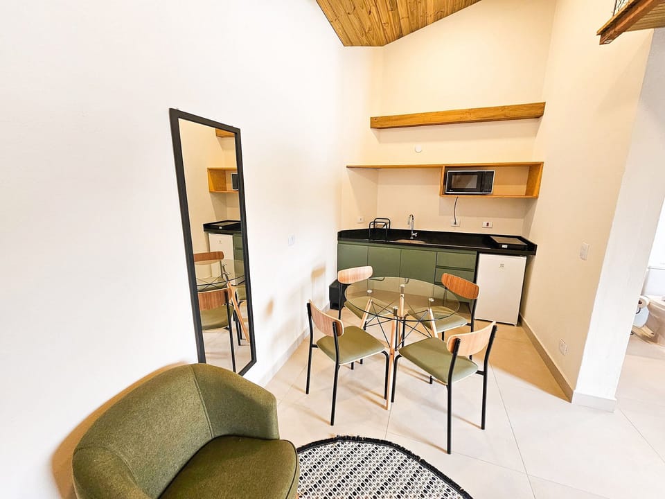 Studio | Dining