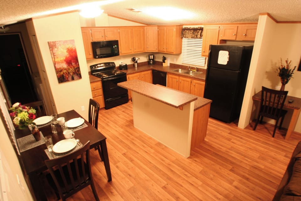 Deluxe House, 2 Bedrooms | Private kitchen | Full-size fridge, microwave, oven, stovetop