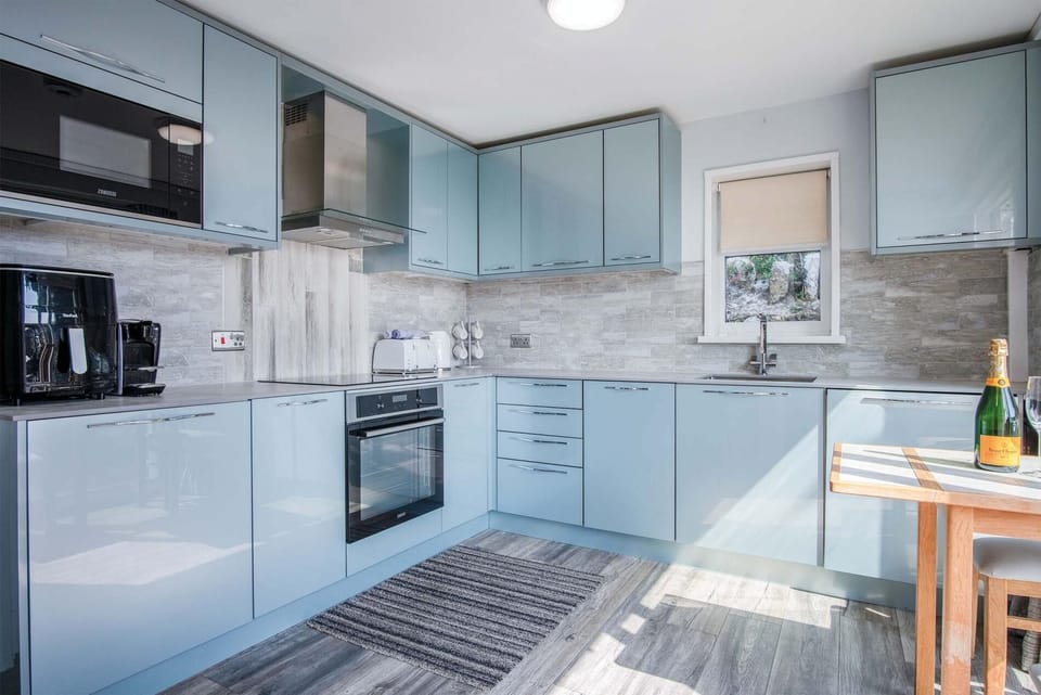 Lundy Lodge – 1 Bedroom Annex – Rhossili (6022)