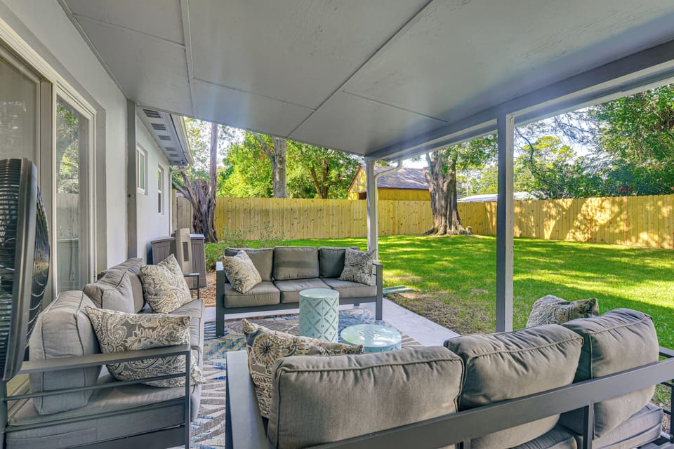 Exterior | Single-Story Home | 5 Mi to Beaches
