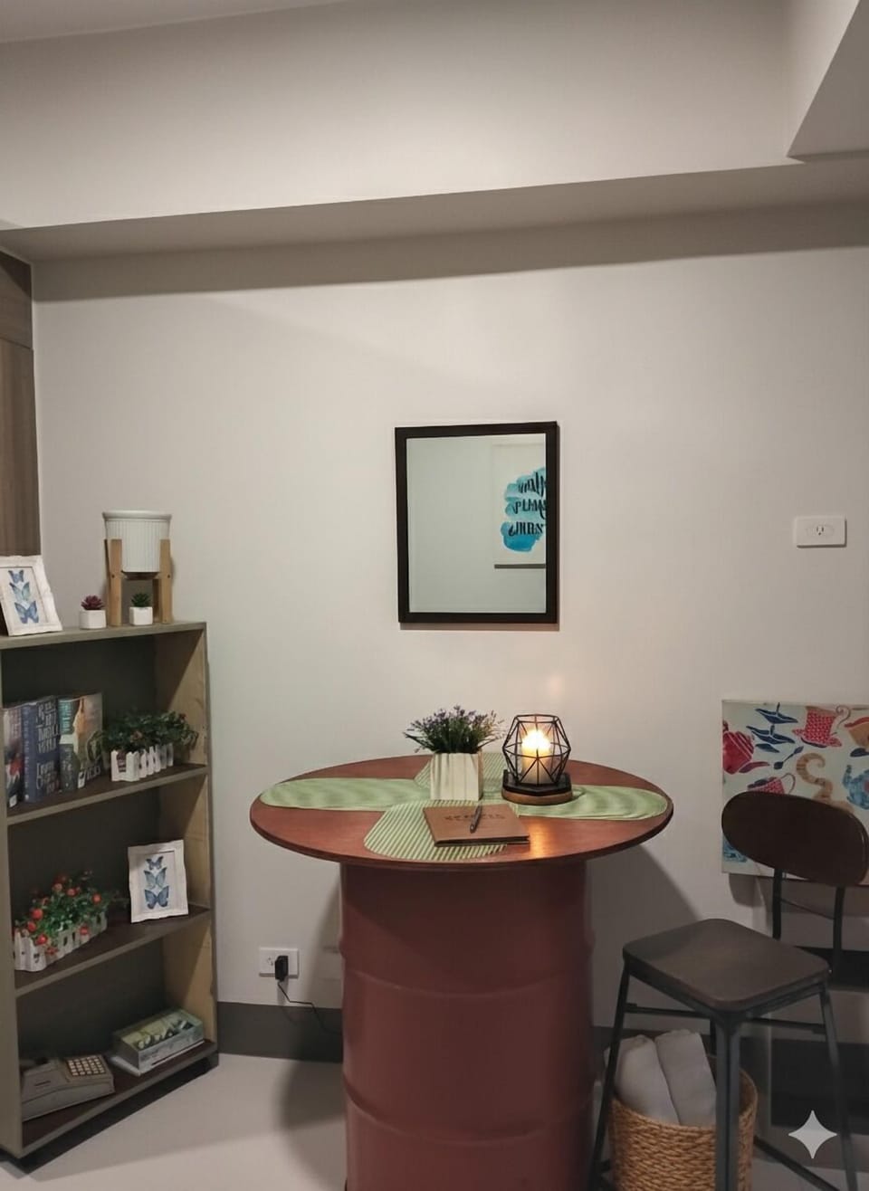 Basic Double Room | In-room dining