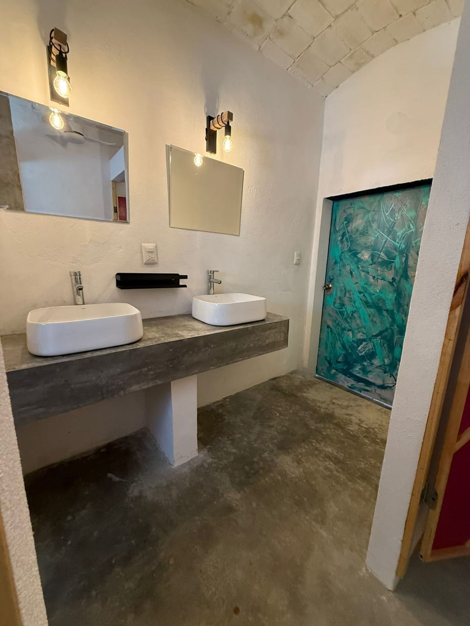 Standard Shared Dormitory | Bathroom