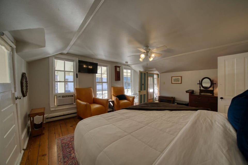 King Bed