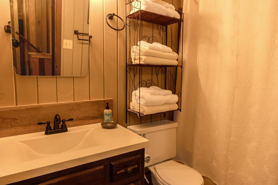 Hall bathroom on the second floor.