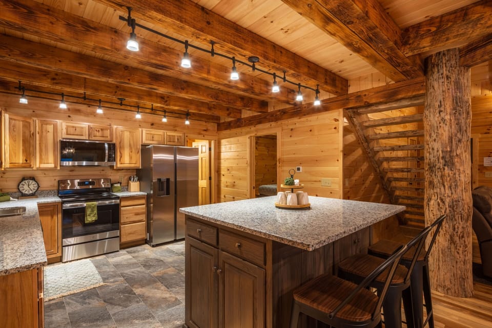 Scenic Ridge Lodge, Kitchen and Island, from left side