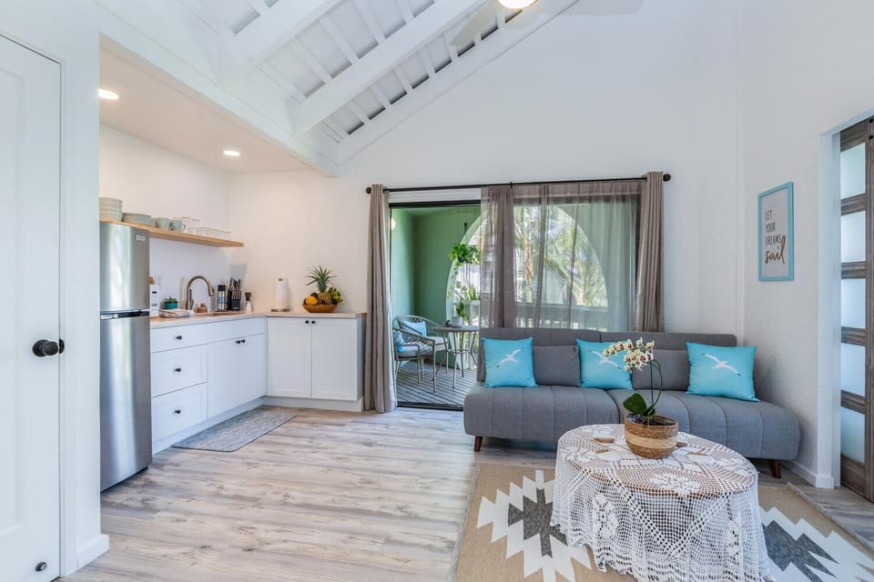 Condo, Multiple Beds, Balcony, Golf View (16 ) | Living area