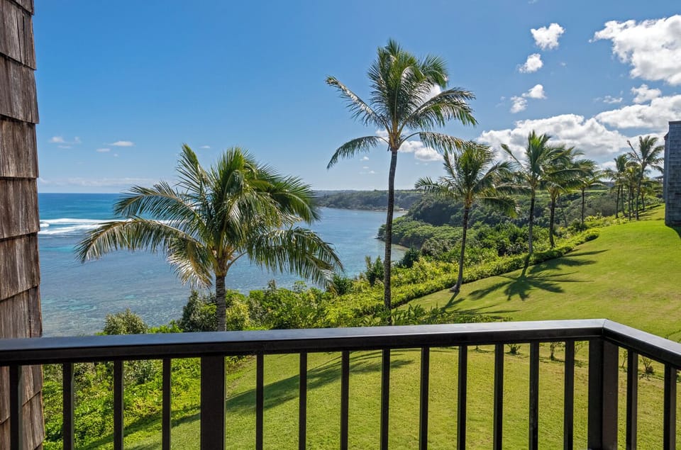 Condo, Multiple Beds, Balcony, Ocean View (E7) | Property grounds