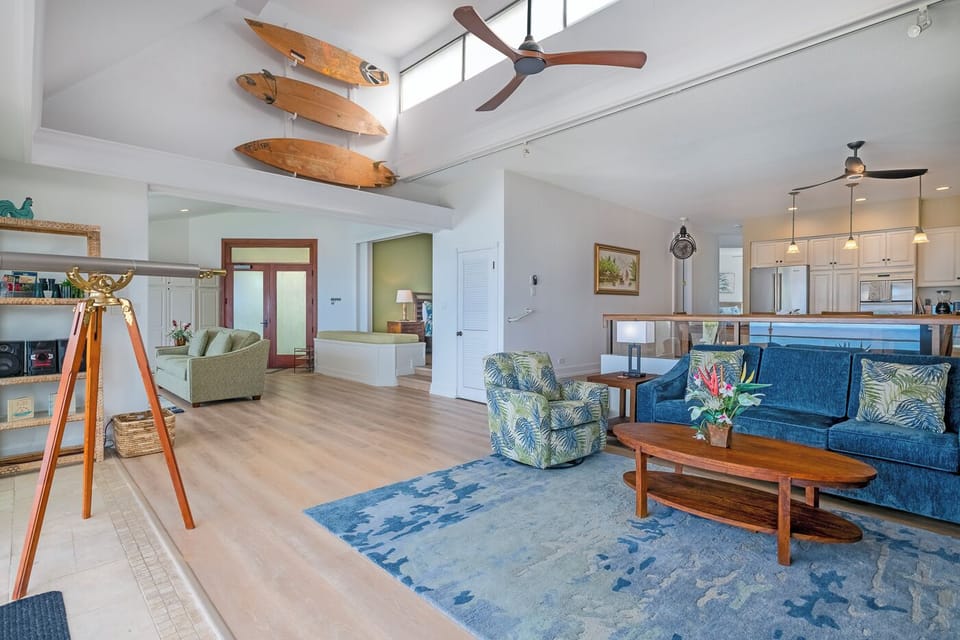 Condo, Multiple Beds, Jetted Tub, Ocean View (405) | Living area