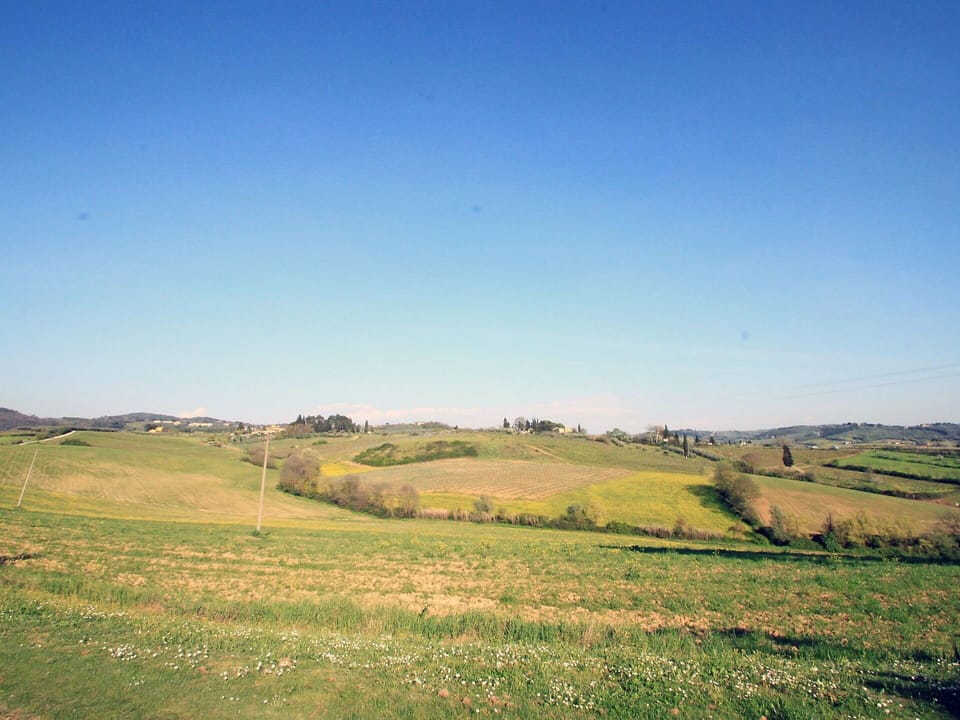 Sky, Grassland, Green, Natural Landscape, Natural Environment, Pasture, Hill, Plain, Grass, Cloud