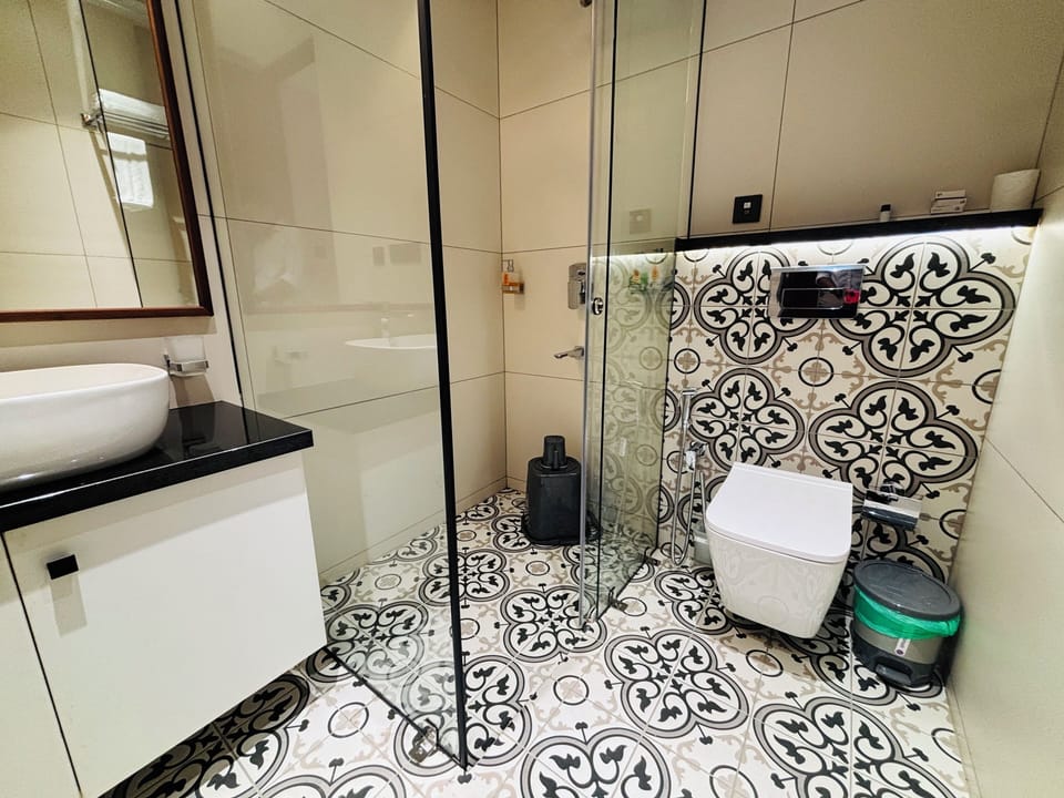 Towels, soap, shampoo
