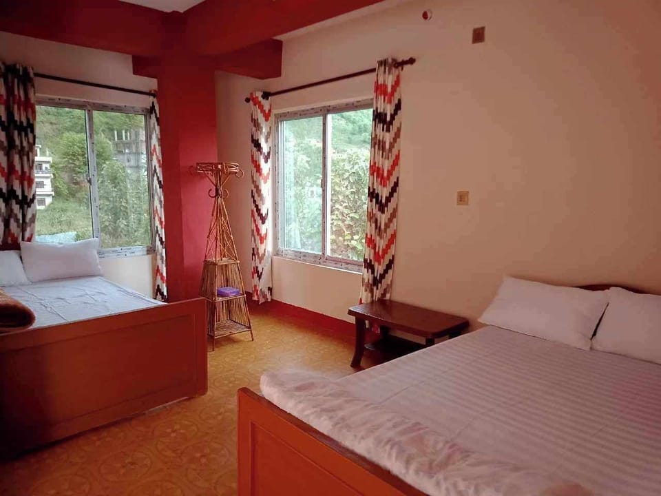 Basic Double or Twin Room | Premium bedding, desk, soundproofing, WiFi (free)