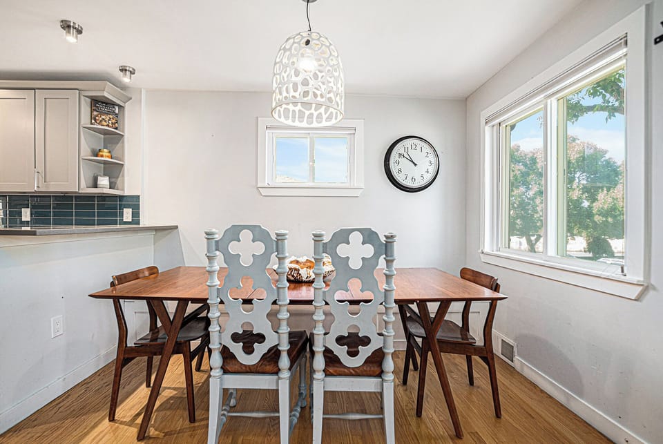 Beautiful dining area, perfect for family meals or gatherings with friends.