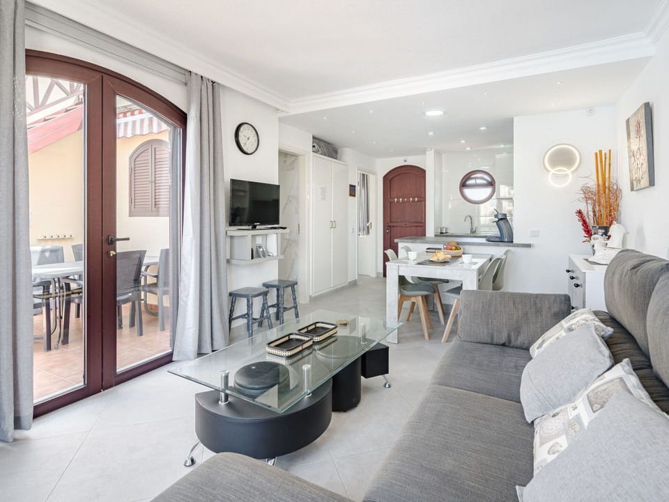 Picture Frame, Table, Couch, Architecture, Interior Design, Wood, Floor, Door, Flooring