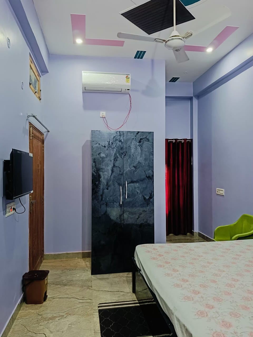Double Room, Balcony | In-room safe, desk, soundproofing, iron/ironing board