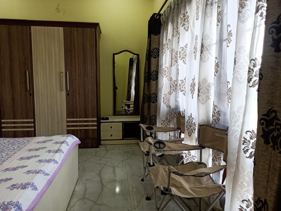 Premium bedding, free WiFi, bed sheets