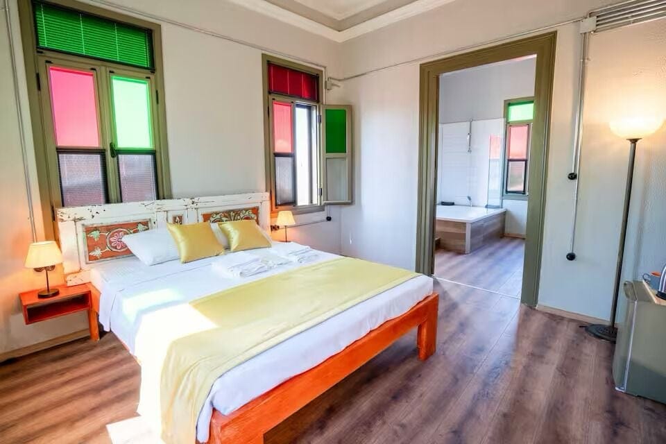 Premium Room | Minibar, blackout drapes, iron/ironing board, free WiFi