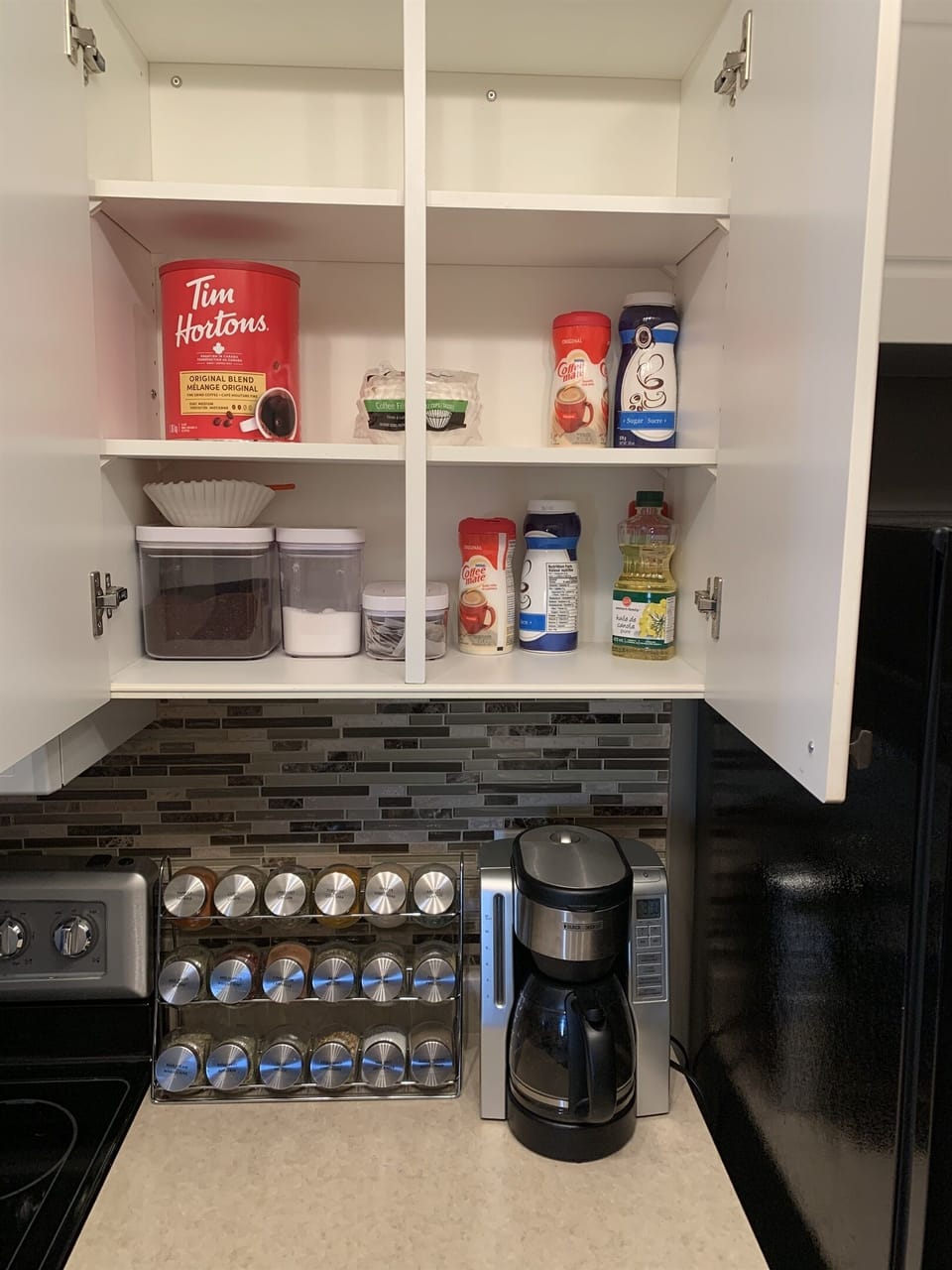 Coffee, tea and spices. We have all the basics you need to get your stay started.