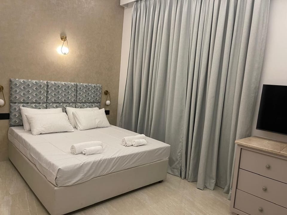 Deluxe Double Room | Desk, free WiFi