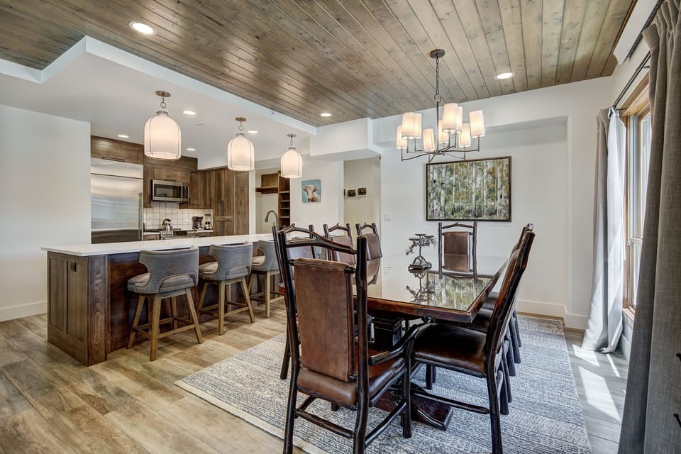 Dining Room, Dining Table, Furniture, Indoors, Table
