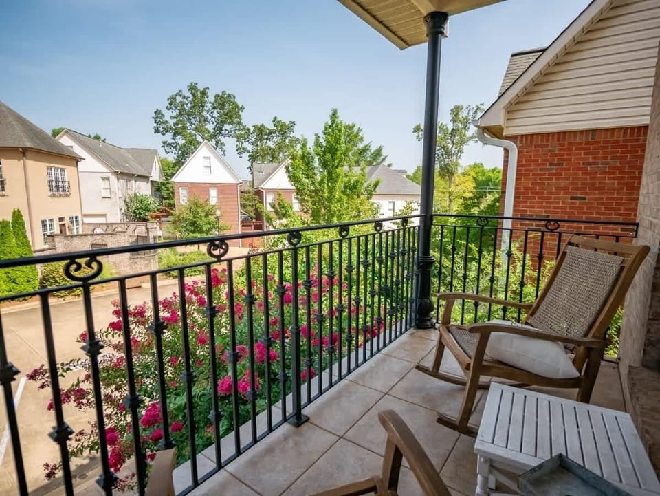 2405 Holcomb St Oxford MS_2024-08-01_18
