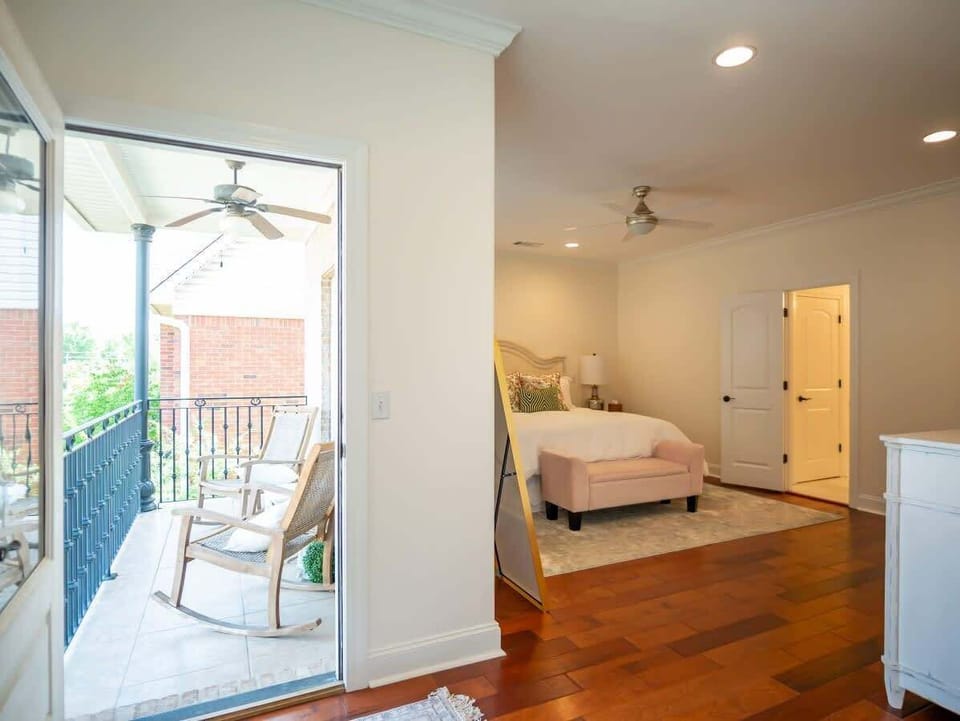 2405 Holcomb St Oxford MS_2024-08-01_16