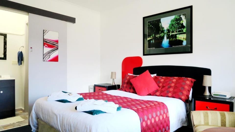 Classic Room | Desk, laptop workspace, blackout drapes, iron/ironing board