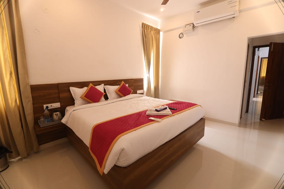 Deluxe Double Room, Sea View | Premium bedding, down comforters, soundproofing, free WiFi