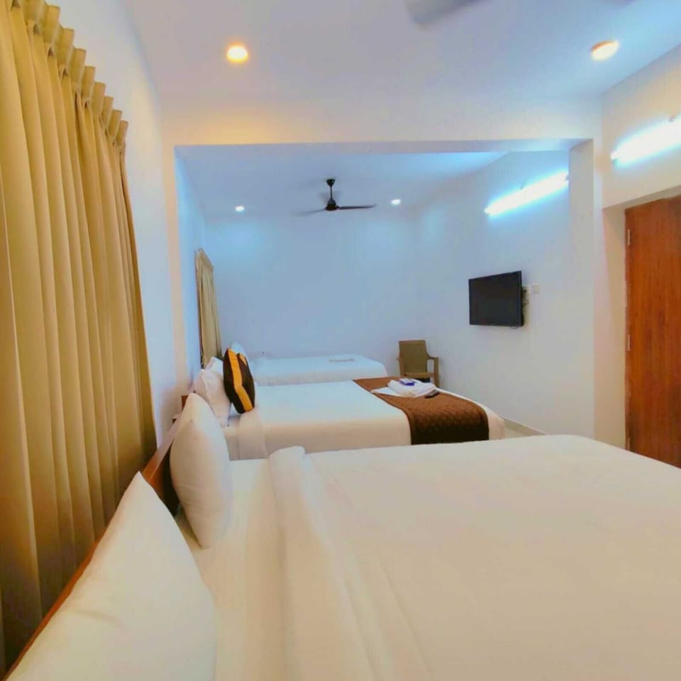 Premium bedding, down comforters, soundproofing, free WiFi