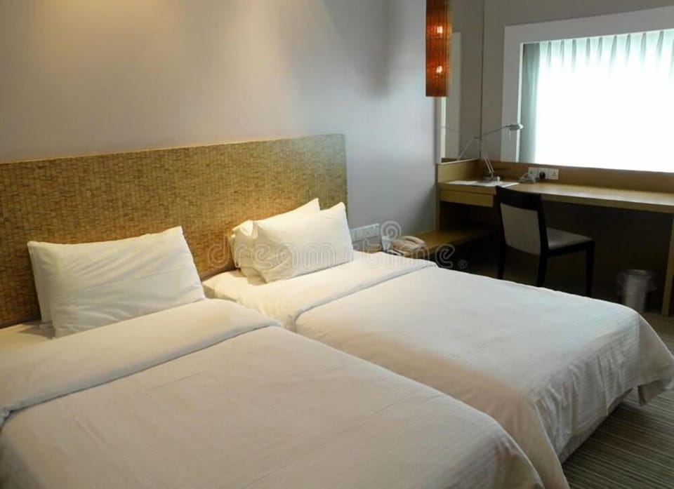 Basic Double or Twin Room | Bathroom