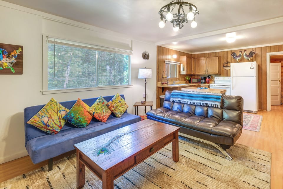 House (2 Bedrooms) | Front of property