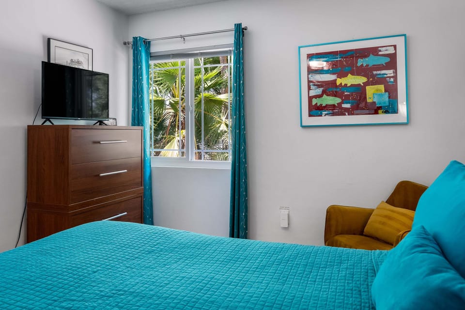 Guest bedroom