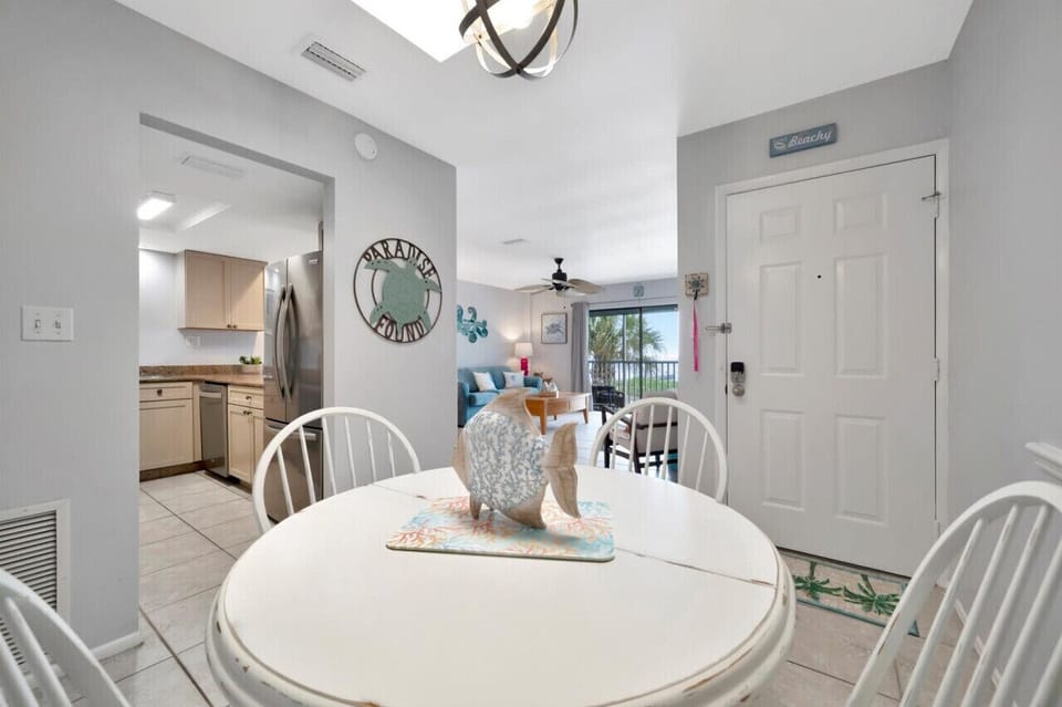 Dining off Kitchen
