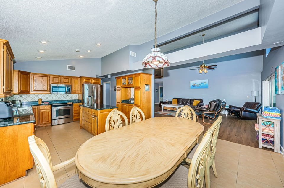 Huge kitchen