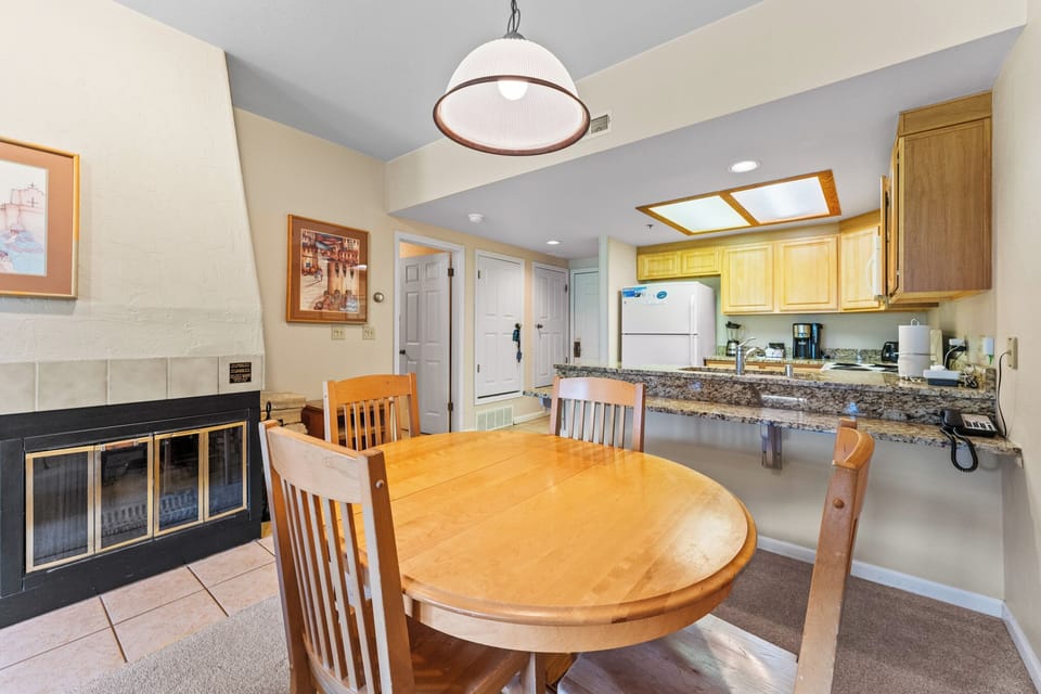 Condo (1 Bedroom) | Property amenity