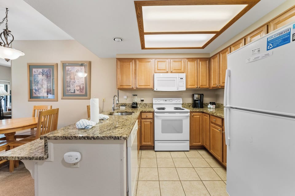 Condo (2 Bedrooms) | Property amenity
