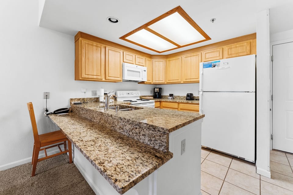 Condo (2 Bedrooms) | Property amenity