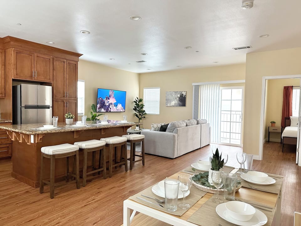 Second floor - dining
