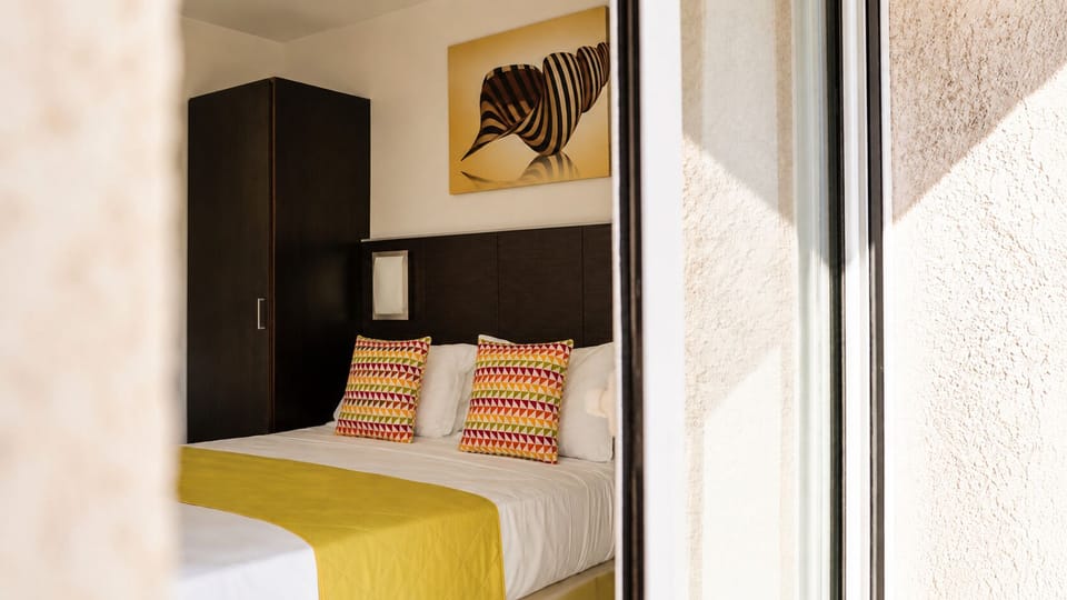Superior Double Room, Terrace  | Premium bedding, minibar, in-room safe, desk
