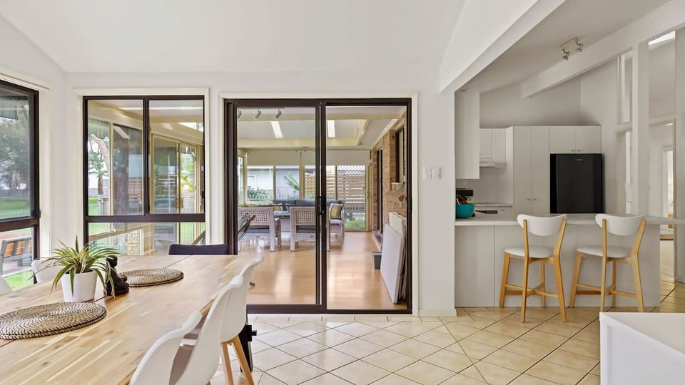 Every inch of this open kitchen and dining corner is designed for relaxation.