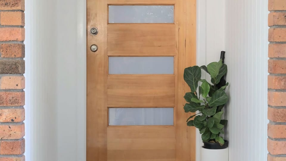 Welcome home. ✨ There’s something so inviting about the warm wood tones and clean lines.